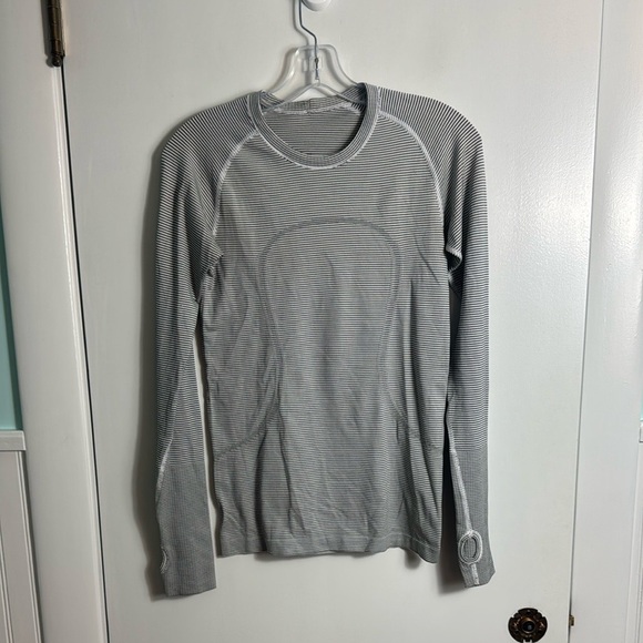 Lululemon Swiftly Tech Long Sleeve 2.0 Tempo Stripe White Black Size 6 - Picture 2 of 9